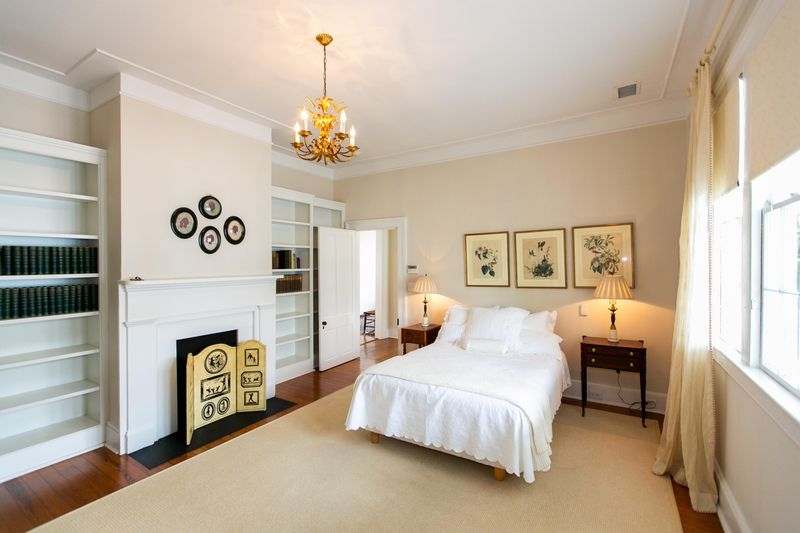 29 Savage St, Charleston, SC 29401