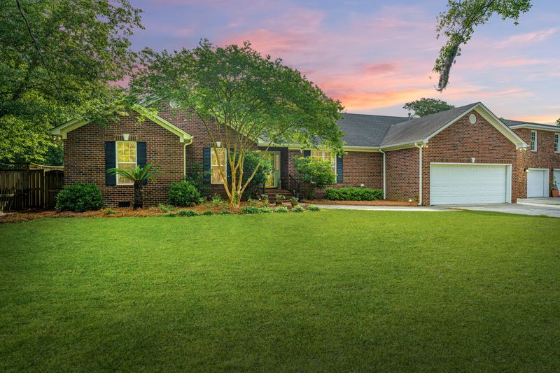 768 Brown Dr, James Island, SC 29412