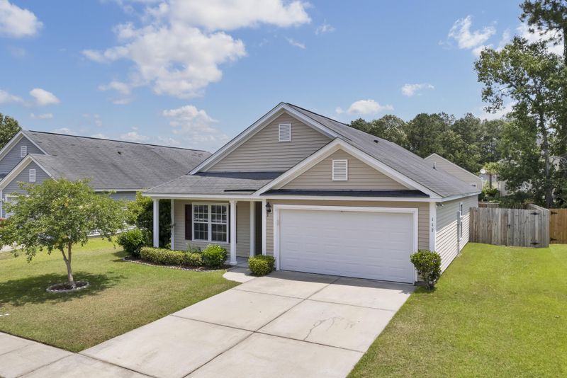 117 Wildberry Ln, Goose Creek, SC 29445