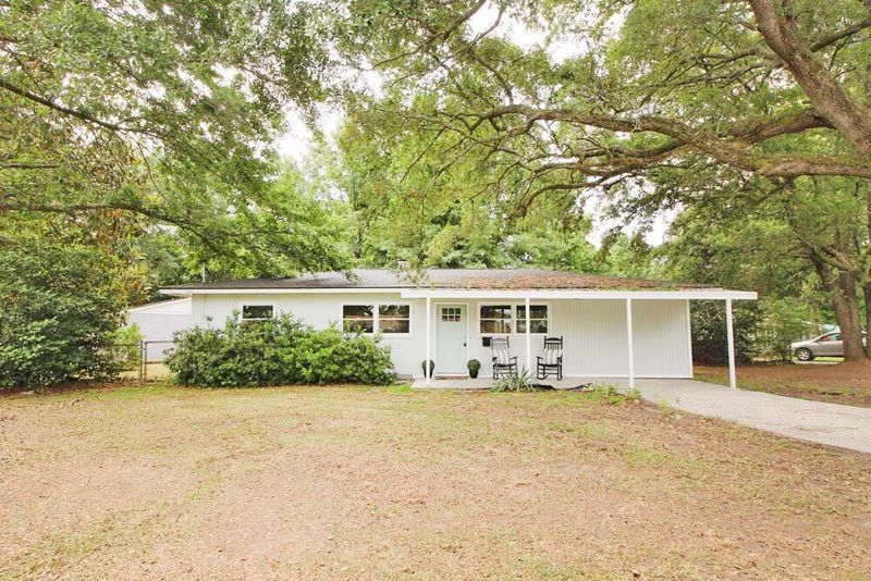 5918 Hagood Ave, Hanahan, SC 29410