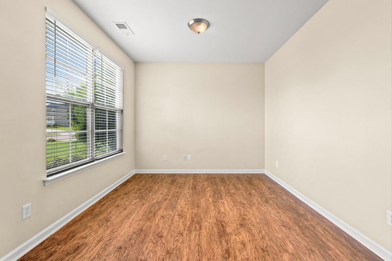303 Mossy Wood Rd, Summerville, SC 29486