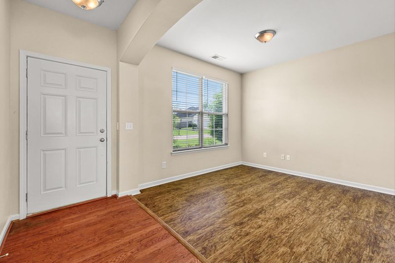 303 Mossy Wood Rd, Summerville, SC 29486