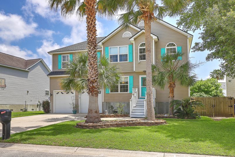 1712 Lotus Ln, Charleston, SC 29412