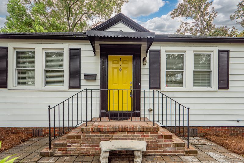 117 St Margaret St, Charleston, SC 29403