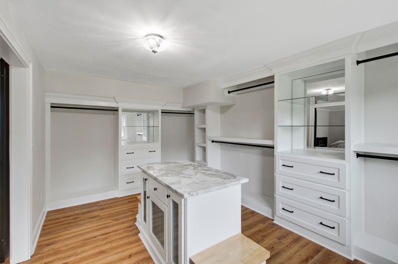 1477 Burningtree Rd, Charleston, SC 29412