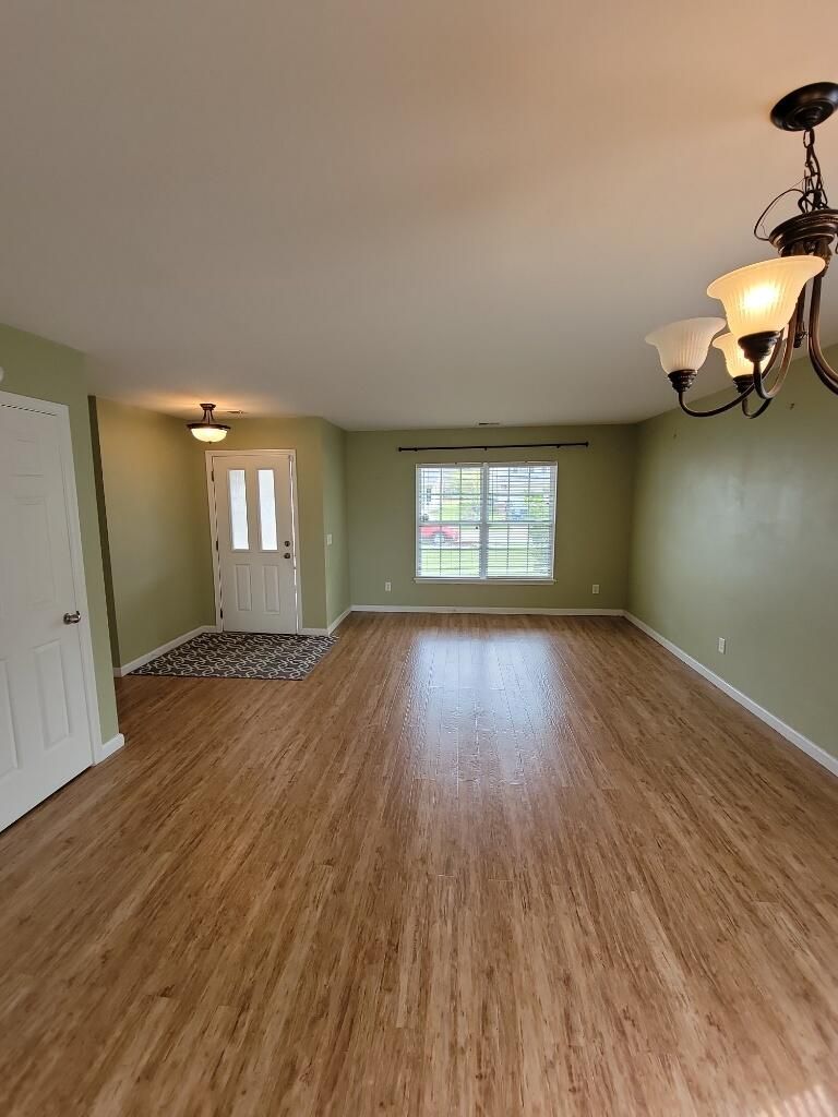155 Decatur Dr, Summerville, SC 29486