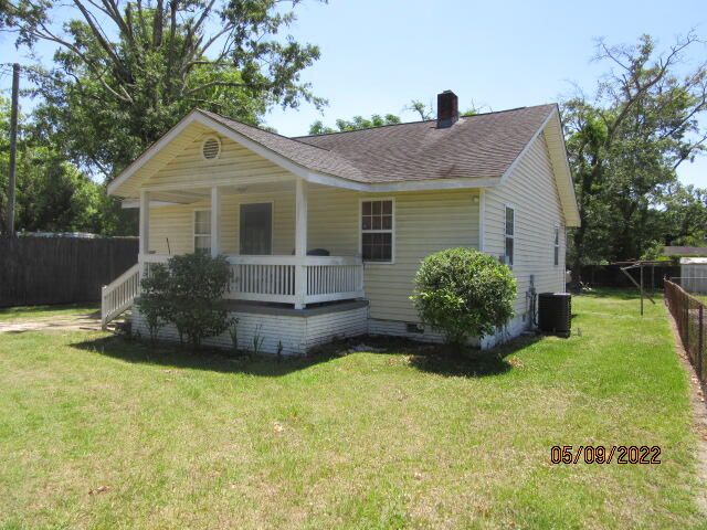 1727 Sumner Ave, North Charleston, SC 29405