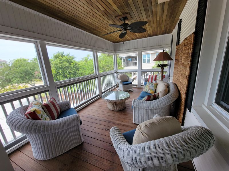 3117 Palmetto Blvd, Edisto Beach, SC 29438