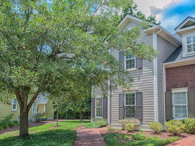 1801 Tennyson Row #16, Mount Pleasant, SC 29466