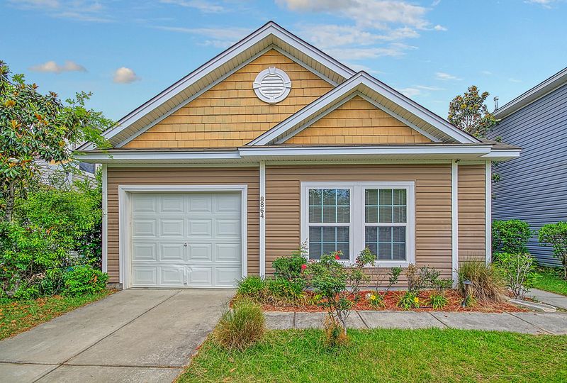 8864 Renwick Ave, North Charleston, SC 29420