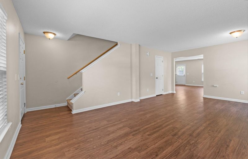 140 Wildberry Ln, Goose Creek, SC 29445
