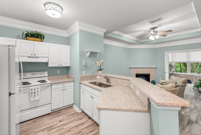60 Fenwick Hall Allee #235, Johns Island, SC 29455