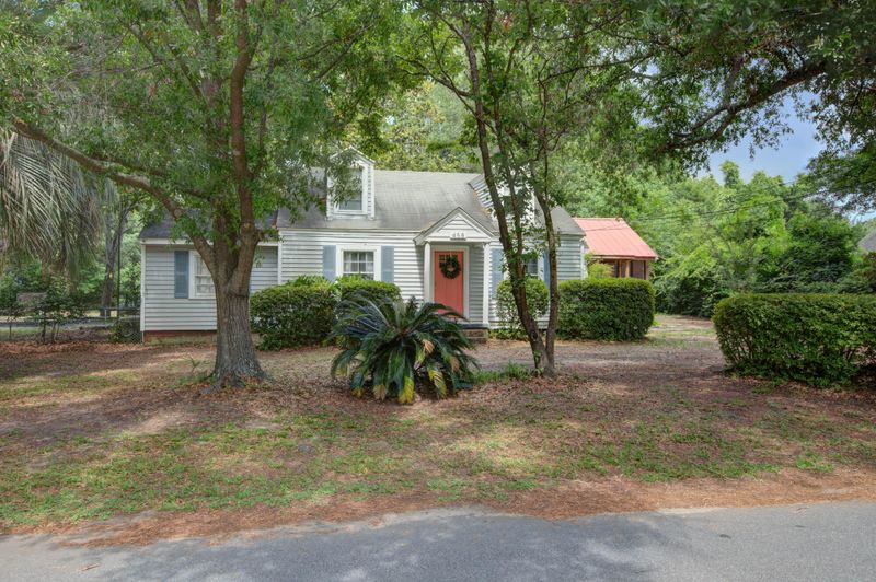 458 Lindberg St, Charleston, SC 29412