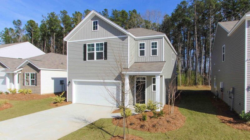 667 Silver Spruce St, Summerville, SC 29486