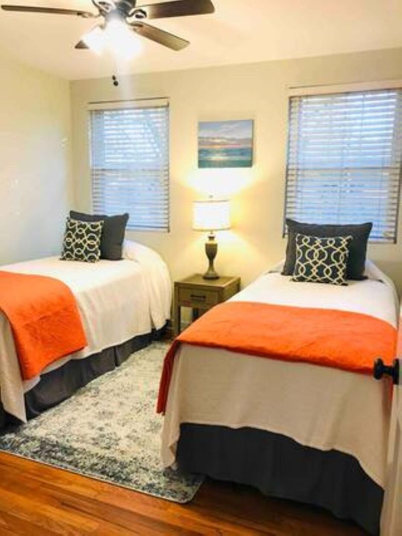 1753 Lady Ashley St, Charleston, SC 29412