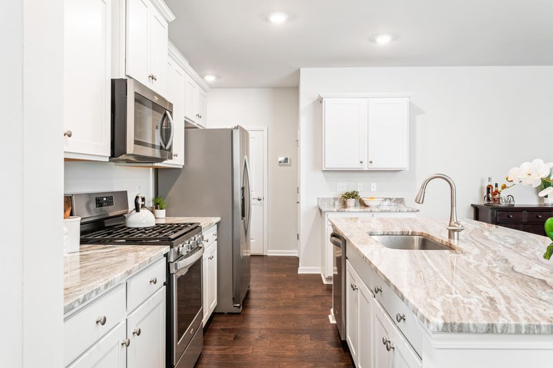 3838 Sawmill Ct, Mount Pleasant, SC 29429