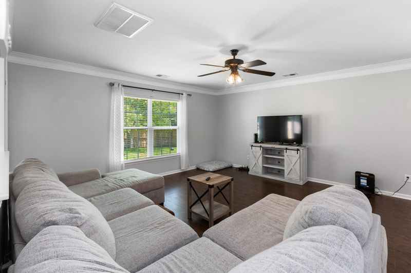 226 Island Green Rd, Goose Creek, SC 29445