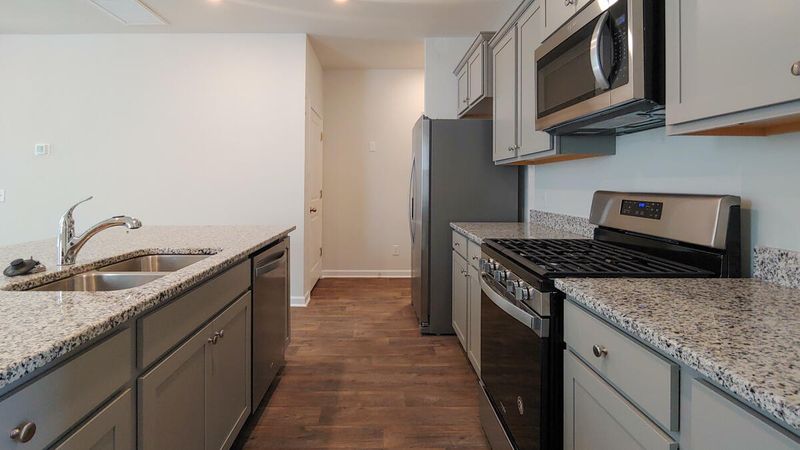 657 Silver Spruce St, Summerville, SC 29486