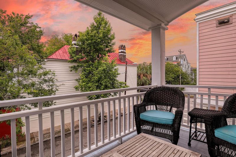 24 Felix St, Charleston, SC 29403