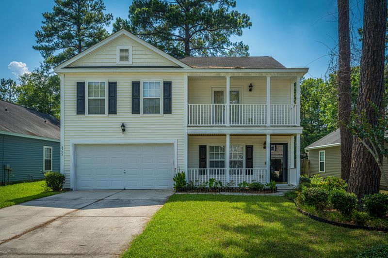 8753 Red Oak Dr, North Charleston, SC 29406