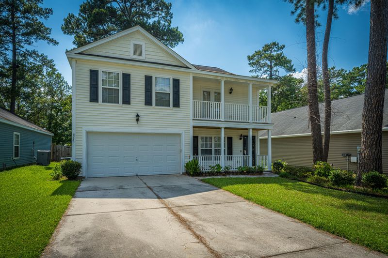 8753 Red Oak Dr, North Charleston, SC 29406