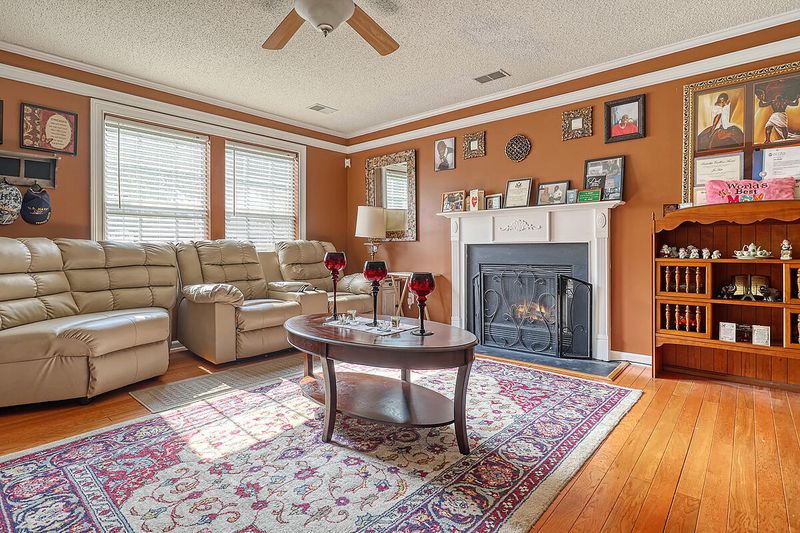 315 Aberdeen Cir, Summerville, SC 29483