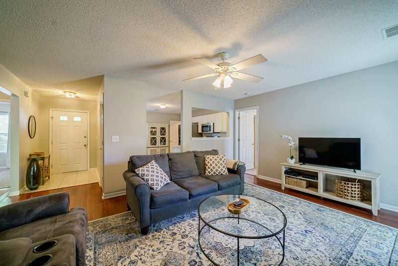 3072 Morningdale Dr, Mount Pleasant, SC 29466