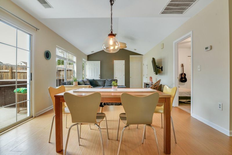 1149 Peninsula Cove Dr, Charleston, SC 29492