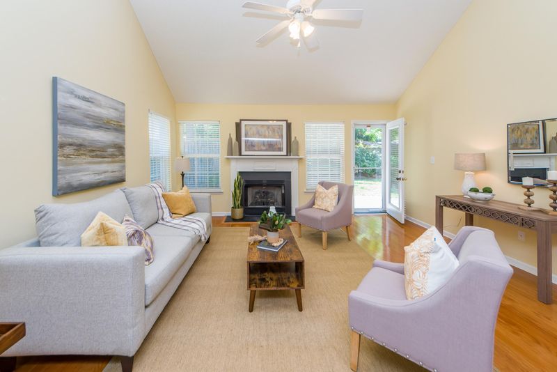1002 Jamsie Cove Dr, Charleston, SC 29412