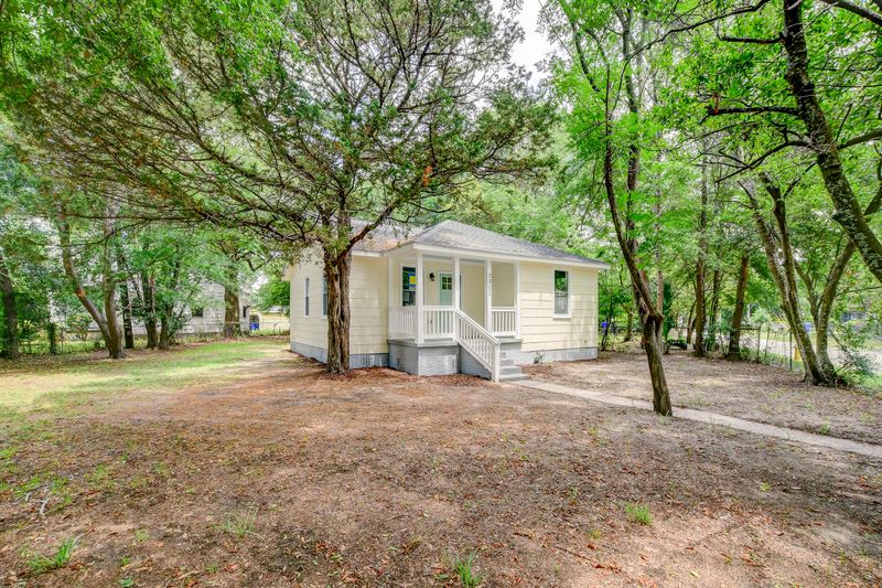 2312 Aintree Ave, North Charleston, SC 29405