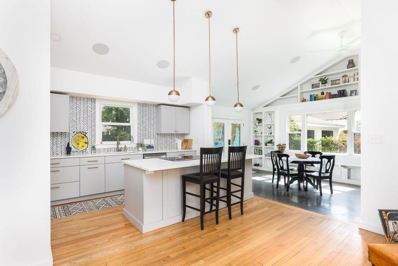 1712 Wappoo Dr, Charleston, SC 29407