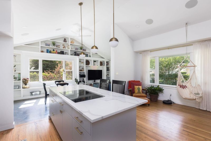 1712 Wappoo Dr, Charleston, SC 29407