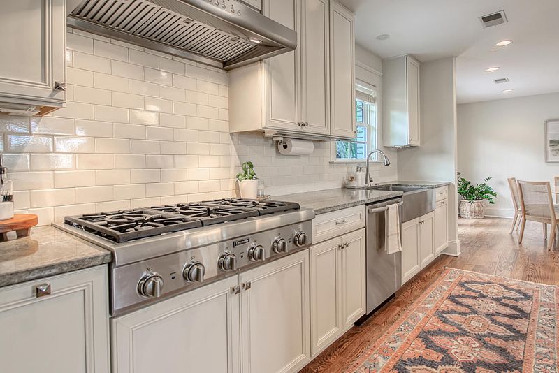 1972 N Trinity Dr, Charleston, SC 29407