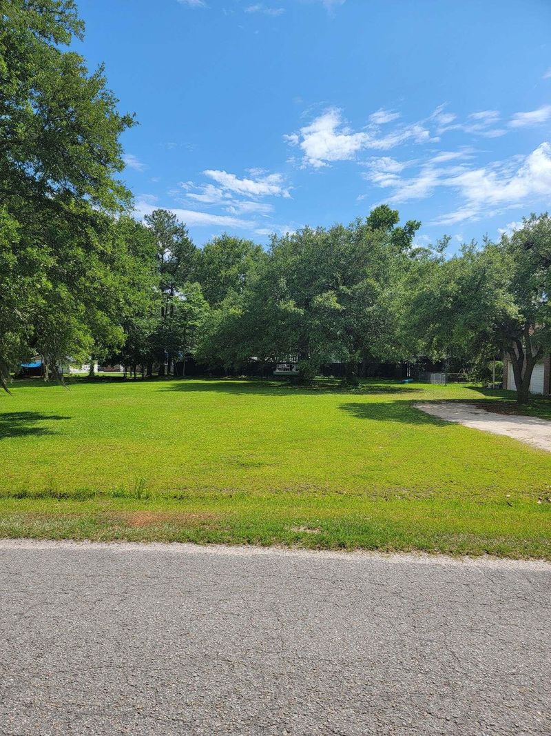 1210 Old Fort Rd, Moncks Corner, SC 29461