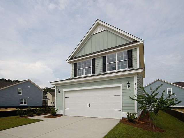 302 Hillman Trail Dr, Moncks Corner, SC 29461