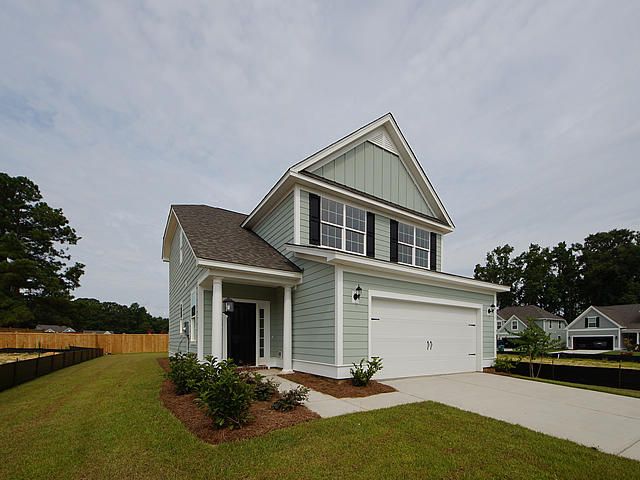 302 Hillman Trail Dr, Moncks Corner, SC 29461