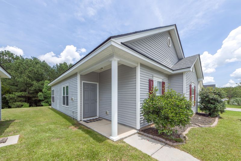 317 Savannah River Dr, Summerville, SC 29485