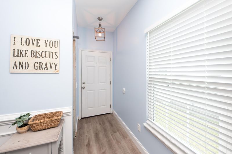 317 Savannah River Dr, Summerville, SC 29485