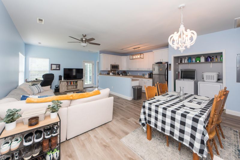 317 Savannah River Dr, Summerville, SC 29485