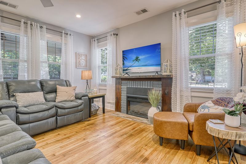 4961 Pinetree Ln, North Charleston, SC 29405