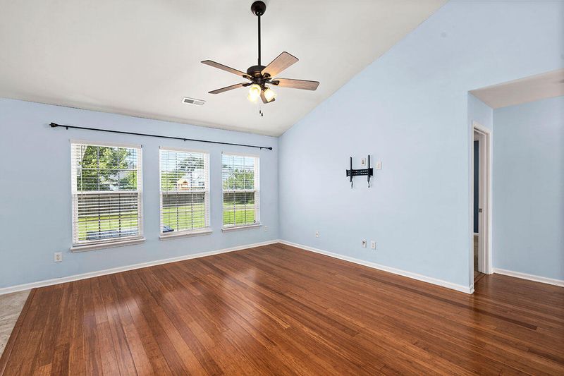 5066 Carrington Ct, Summerville, SC 29485