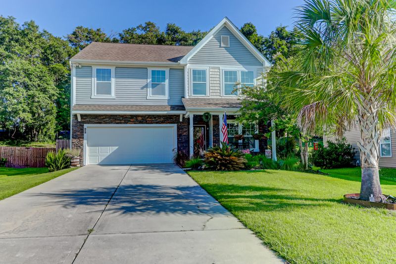 214 Medford Dr, Summerville, SC 29485