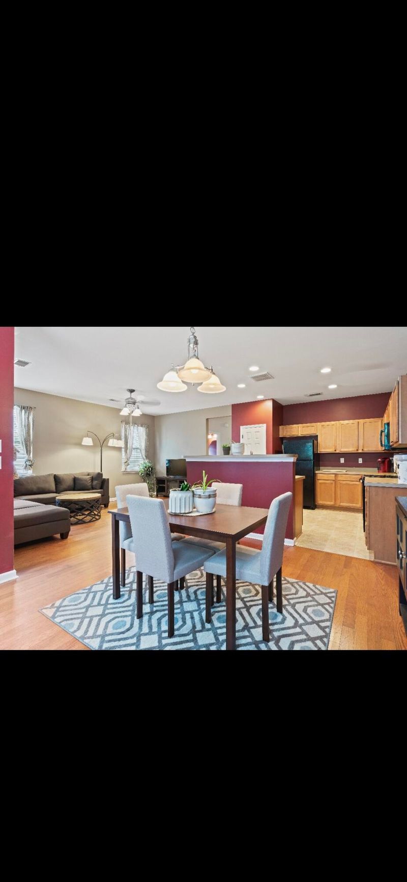 1328 Fenwick Plantation Rd, Johns Island, SC 29455