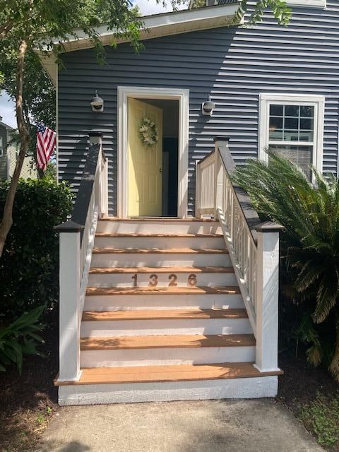 1326 Runnymeade Ln, North Charleston, SC 29406