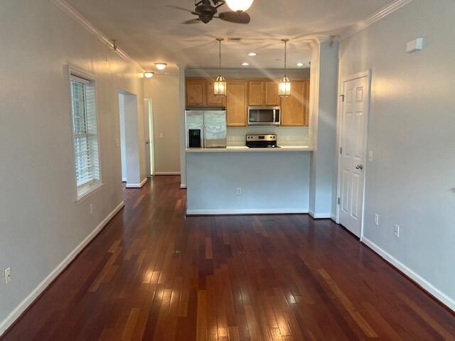 1326 Runnymeade Ln, North Charleston, SC 29406