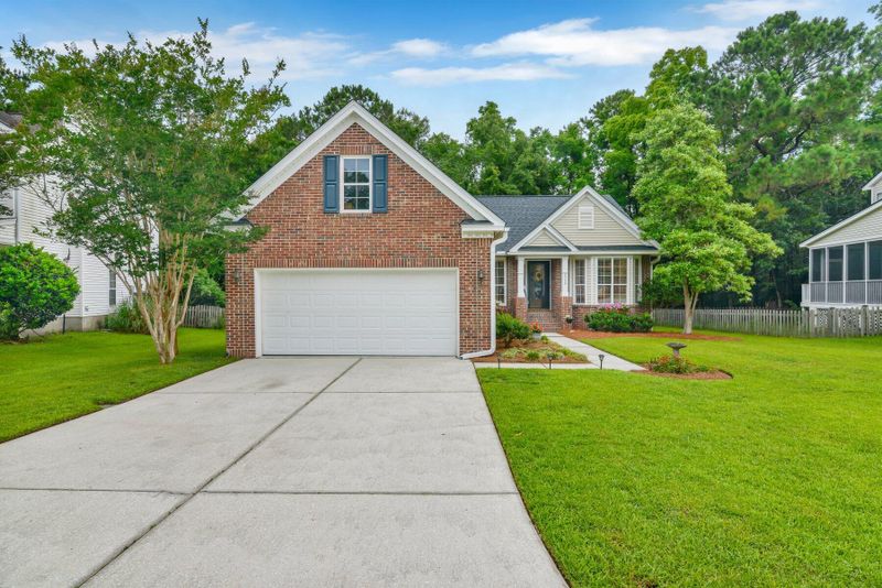 2568 Palmetto Hall Blvd, Mount Pleasant, SC 29466