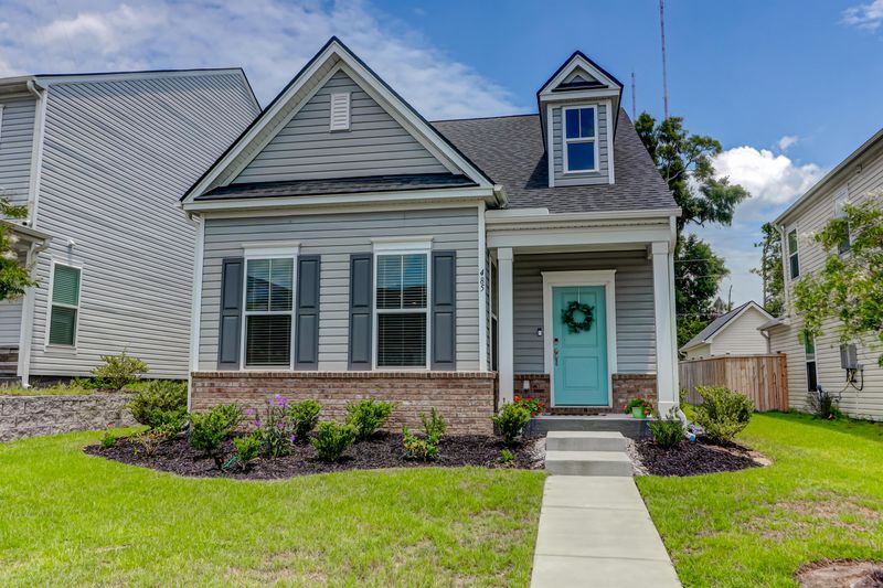 485 Spring Hollow Dr, Charleston, SC 29492