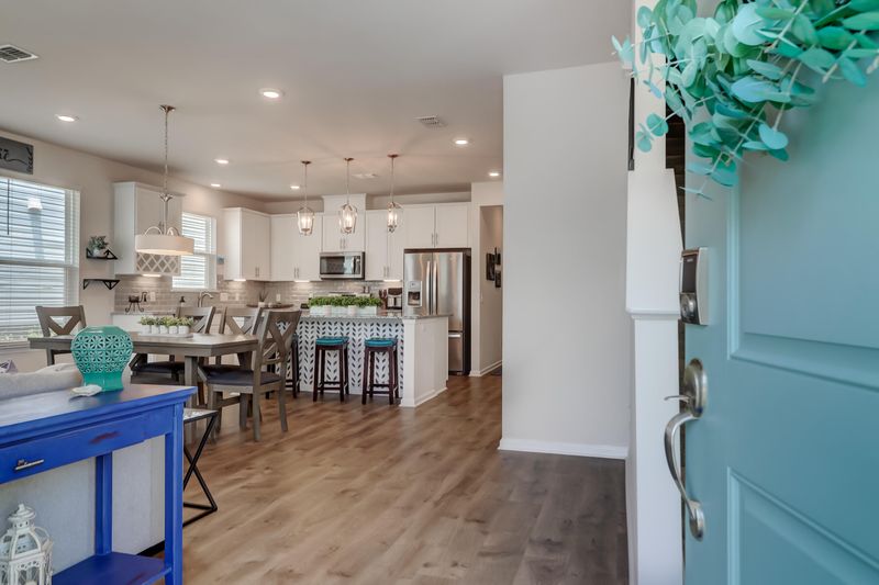 485 Spring Hollow Dr, Charleston, SC 29492