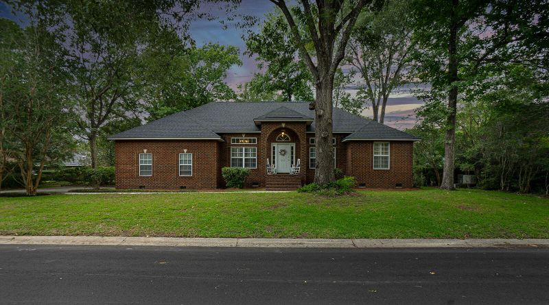 507 E Wimbledon Dr, Charleston, SC 29412