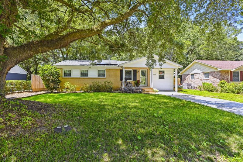 1437 Westway Dr, Charleston, SC 29412